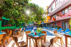 2 Deluxe 2BR Suites only 2' Walk from the Beach